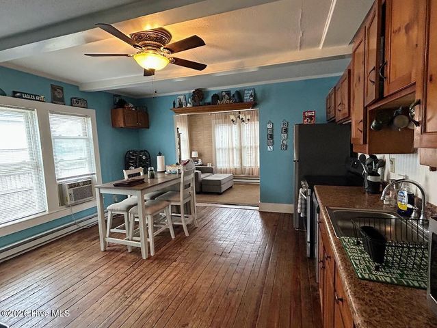 411 Spartanburg Avenue, Carolina Beach, NC 28428