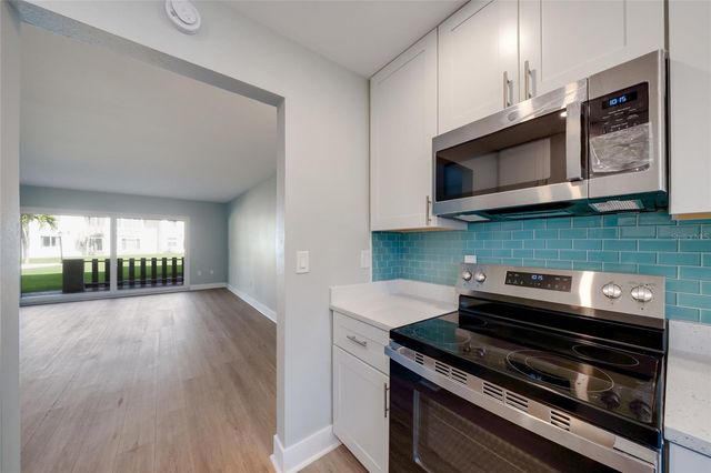 6300 FLOTILLA DRIVE 107, Bradenton Beach, FL 34217