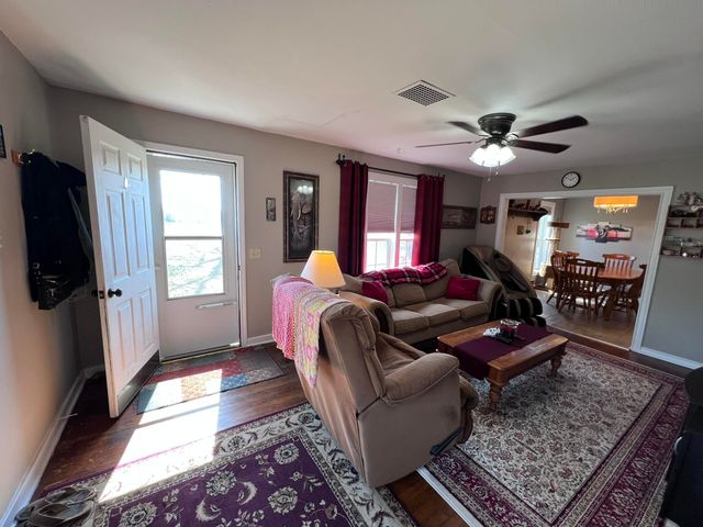 109 A BARTLEY LN, Fulton, MO 65251