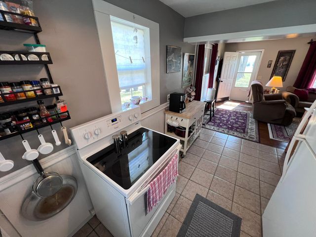 109 A BARTLEY LN, Fulton, MO 65251