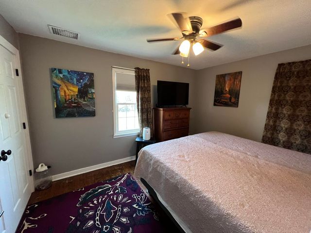 109 A BARTLEY LN, Fulton, MO 65251