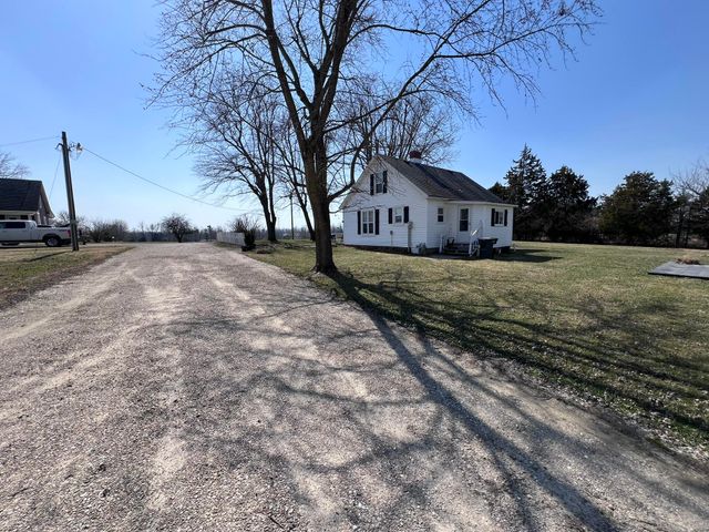 109 A BARTLEY LN, Fulton, MO 65251