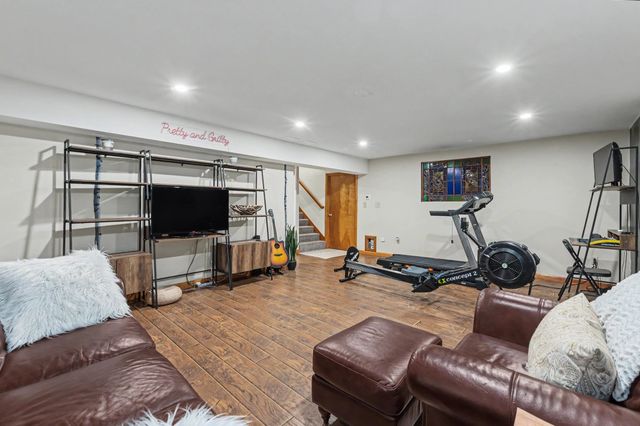 7 Hastings Lane, Nashua, NH 03064