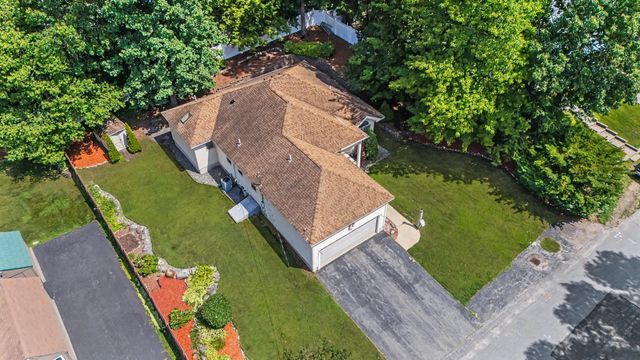 7 Hastings Lane, Nashua, NH 03064