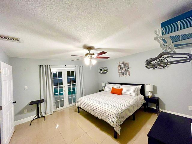 3871 SW 31st Court, West Park, FL 33023