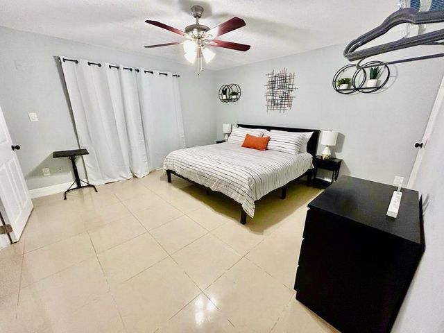 3871 SW 31st Court, West Park, FL 33023