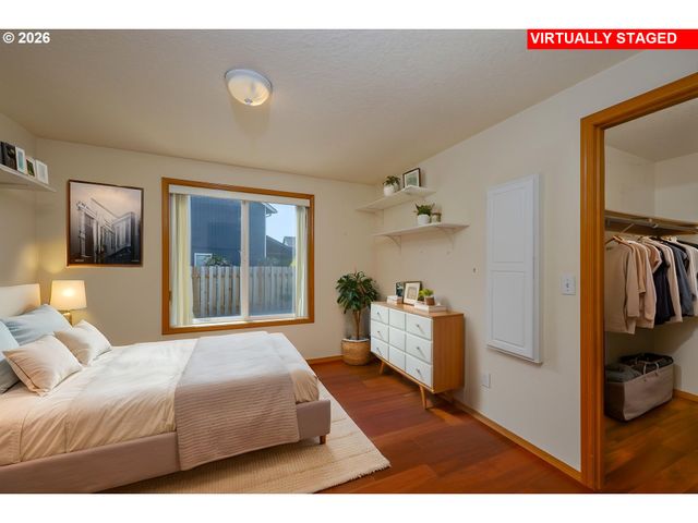 205 E MYRTLEWOOD Ct, Newberg, OR 97132