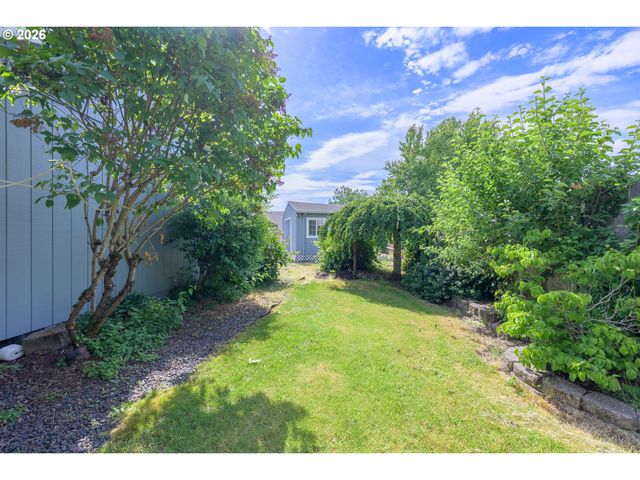 205 E MYRTLEWOOD Ct, Newberg, OR 97132