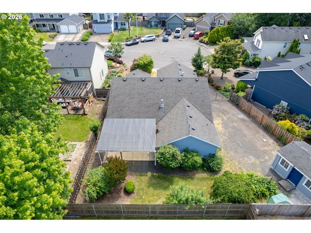 205 E MYRTLEWOOD Ct, Newberg, OR 97132