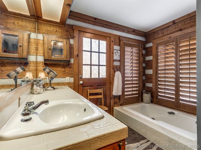 7860 W 16th Street North, Muskogee, OK 74403