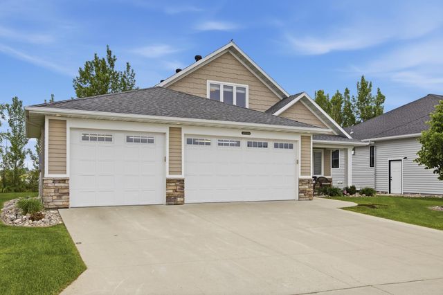 4530 65th Street S, Fargo, ND 58104