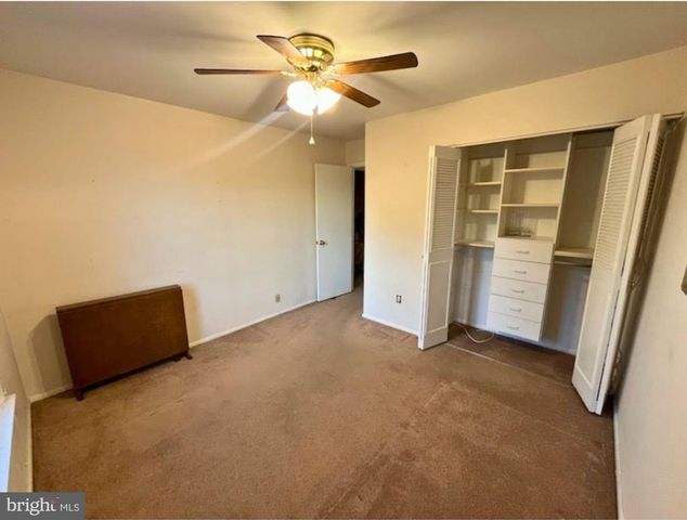 2012 HARBOUR DR, Palmyra, NJ 08065