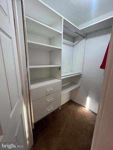 2012 HARBOUR DR, Palmyra, NJ 08065