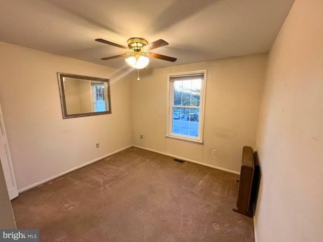 2012 HARBOUR DR, Palmyra, NJ 08065