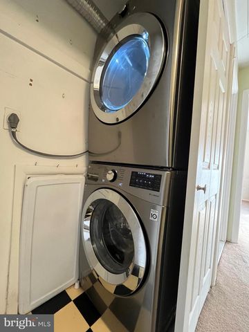 2012 HARBOUR DR, Palmyra, NJ 08065