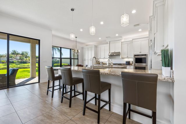 9590 Eden Roc Court, Delray Beach, FL 33446