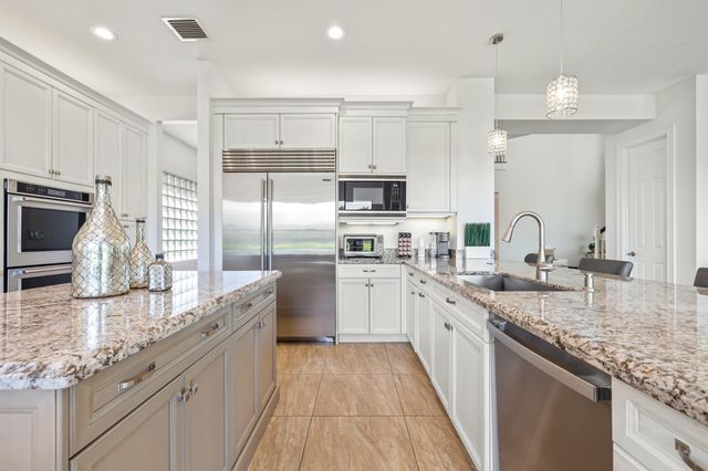 9590 Eden Roc Court, Delray Beach, FL 33446