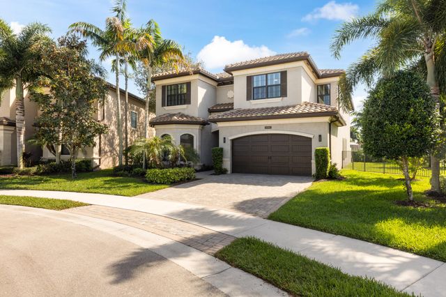 9590 Eden Roc Court, Delray Beach, FL 33446
