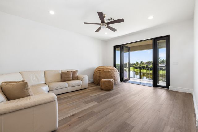 9590 Eden Roc Court, Delray Beach, FL 33446