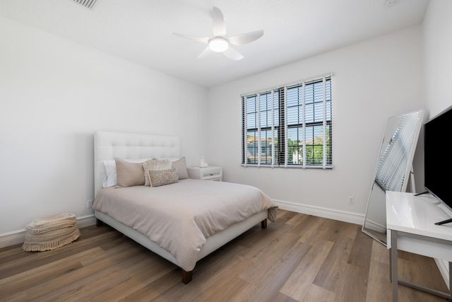 9590 Eden Roc Court, Delray Beach, FL 33446