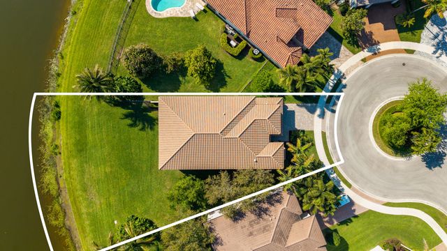 9590 Eden Roc Court, Delray Beach, FL 33446