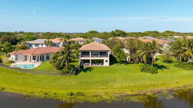 9590 Eden Roc Court, Delray Beach, FL 33446
