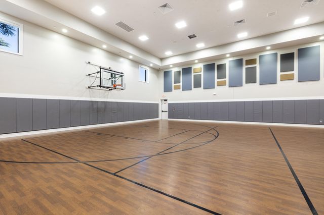 9590 Eden Roc Court, Delray Beach, FL 33446