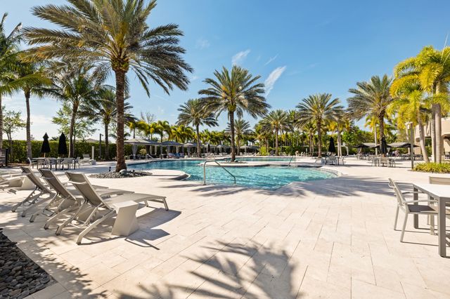 9590 Eden Roc Court, Delray Beach, FL 33446
