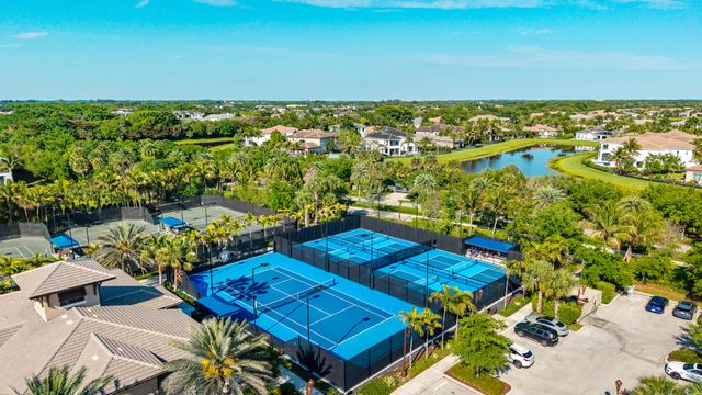 9590 Eden Roc Court, Delray Beach, FL 33446