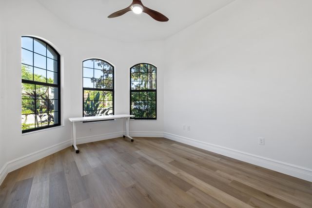 9590 Eden Roc Court, Delray Beach, FL 33446