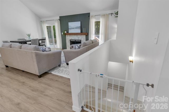 128 Spencer Woods Drive, Dallas, NC 28034