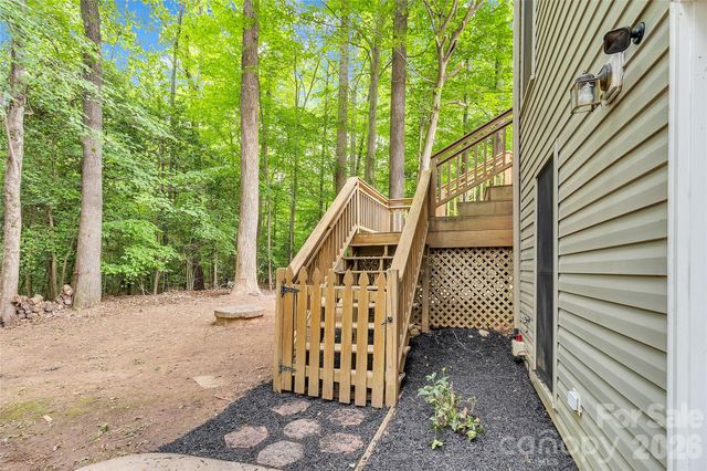 128 Spencer Woods Drive, Dallas, NC 28034