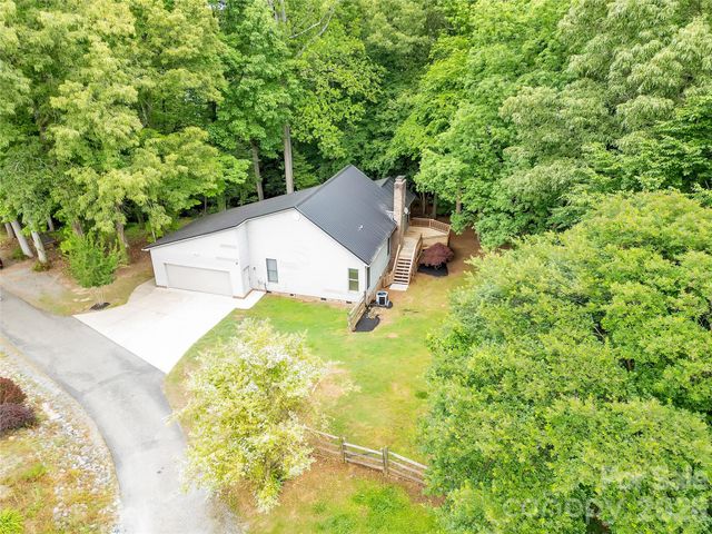 128 Spencer Woods Drive, Dallas, NC 28034