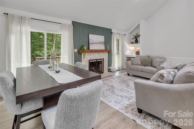 128 Spencer Woods Drive, Dallas, NC 28034