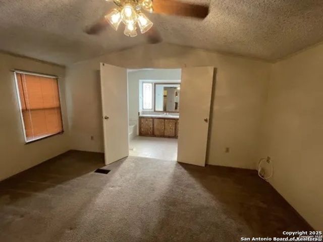 1624 County Road 4511, Hondo, TX 78861