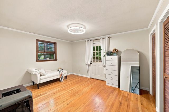 93 Leno Rd, Holland, MA 01521