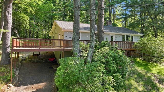 93 Leno Rd, Holland, MA 01521