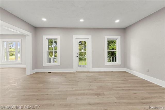 1865 N Blacks Corners Road, Imlay City, MI 48444