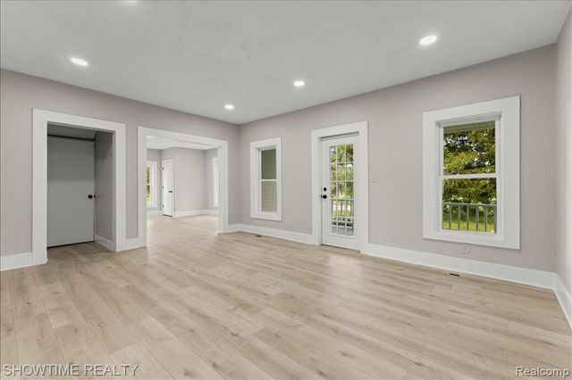 1865 N Blacks Corners Road, Imlay City, MI 48444