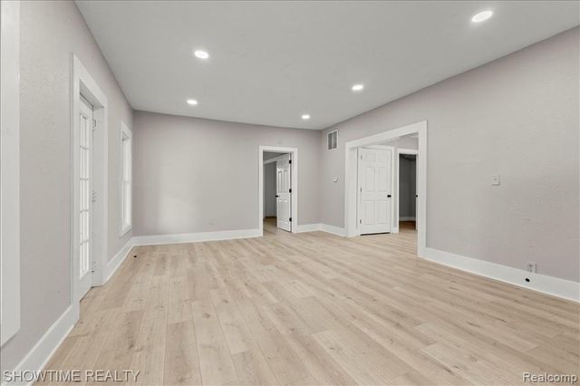 1865 N Blacks Corners Road, Imlay City, MI 48444