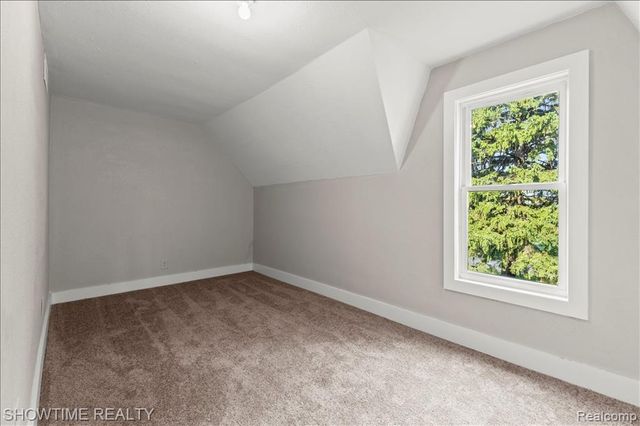 1865 N Blacks Corners Road, Imlay City, MI 48444