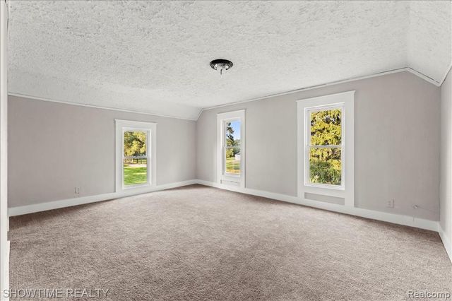 1865 N Blacks Corners Road, Imlay City, MI 48444