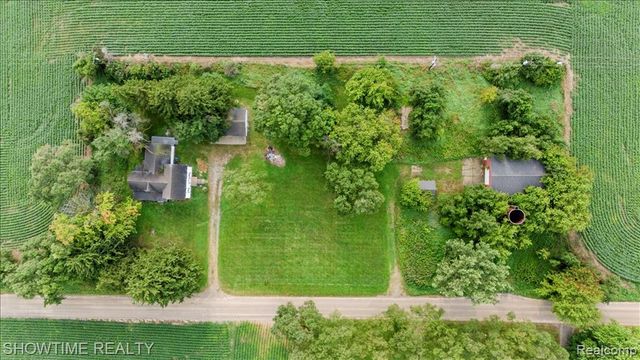 1865 N Blacks Corners Road, Imlay City, MI 48444