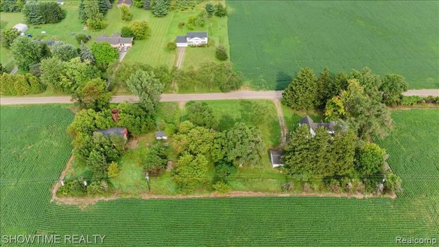 1865 N Blacks Corners Road, Imlay City, MI 48444