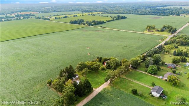 1865 N Blacks Corners Road, Imlay City, MI 48444