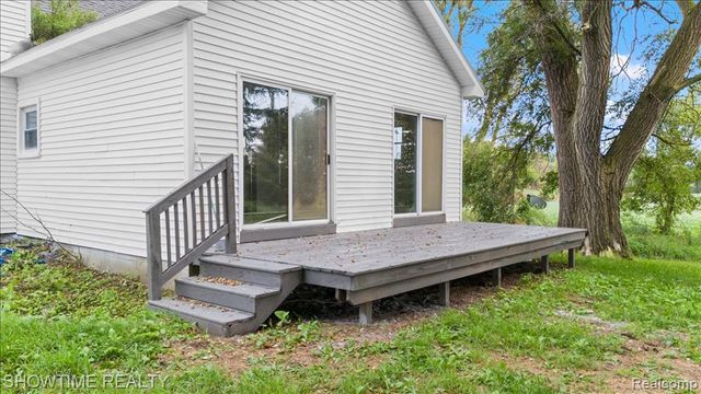 1865 N Blacks Corners Road, Imlay City, MI 48444