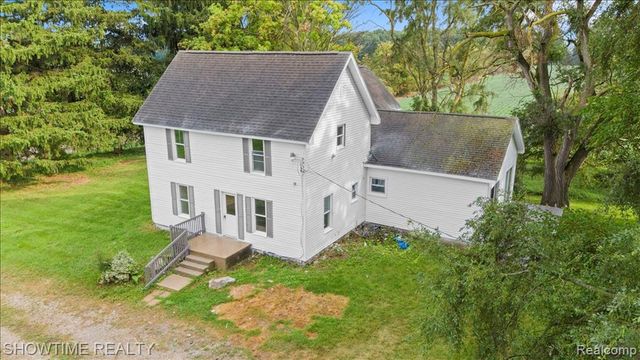 1865 N Blacks Corners Road, Imlay City, MI 48444