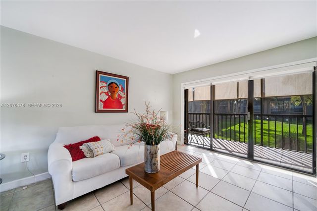 8415 SW 107th Avenue 258W, Miami, FL 33173