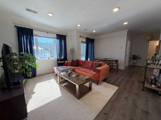 17 Hennery Way G, Medfield, MA 02052