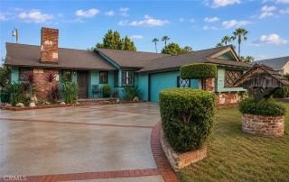 20944 Elkwood Street, Canoga Park, CA 91304